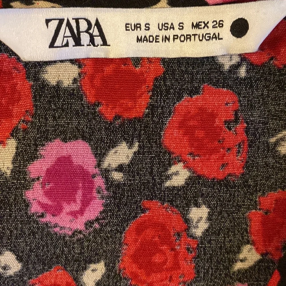 Zara Rose Floral Dress - Picture 9 of 11